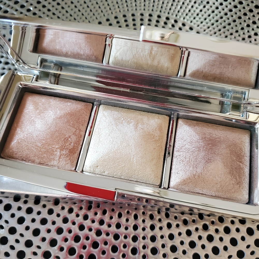 Hourglass Metallic lighting palette